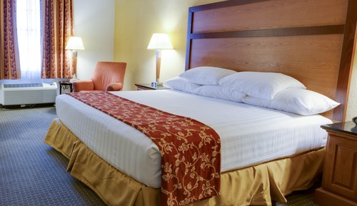 Deluxe Room, 1 King Bed, Refrigerator & Microwave (Upper Floor)