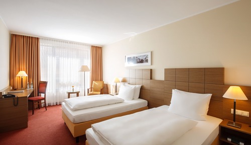 Comfort Room, 2 Twin Beds, Refrigerator (Walk-in Shower)