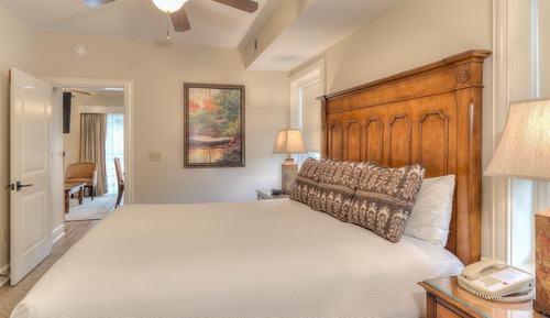 Signature 1 Bedroom - 1 King