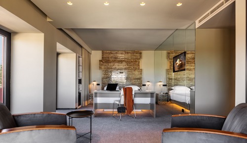 Junior Suite (2 Pax)