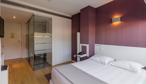 Double Room (With views)