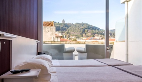 Twin Room (With views)