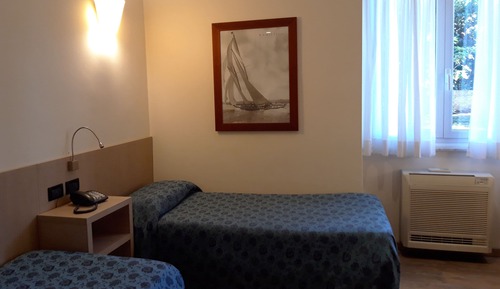 Economy Twin Room