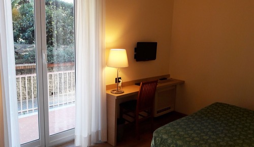Economy Double or Twin Room, Balcony