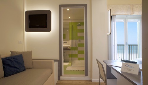 Comfort Room, Sea View
