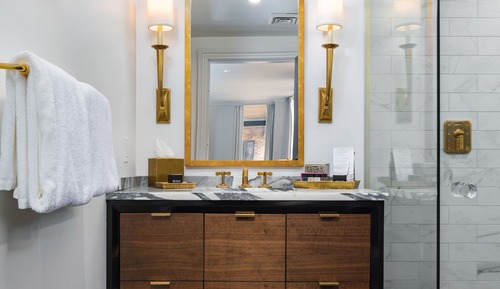 The Cobblestone Suite