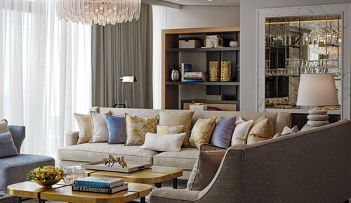 Suite, Tower