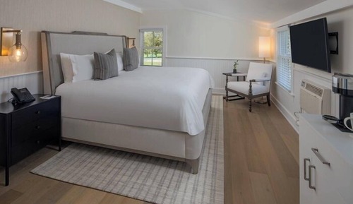 Standard Room, 1 King Bed