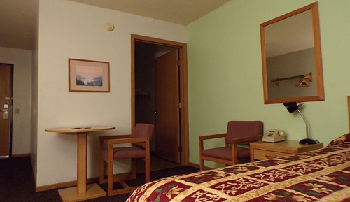Basic Room, 1 Queen Bed, Accessible, Non Smoking