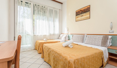 Triple Room, Balcony