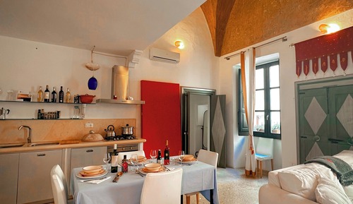 Deluxe Apartment, 3 Bedrooms, Fireplace, City View (Bianco)