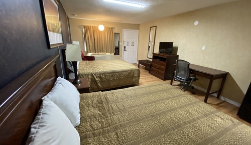 Basic Double Room, 2 Queen Beds