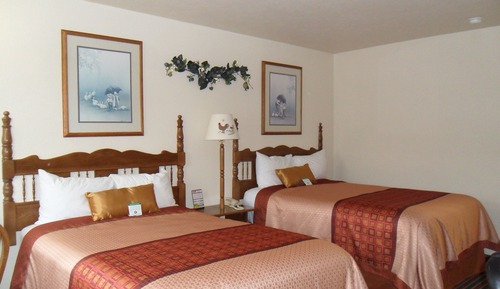 Classic Room, 2 Double Beds, Accessible