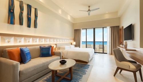 Ocean Front Pyramid Suite (with Sofa Bed)