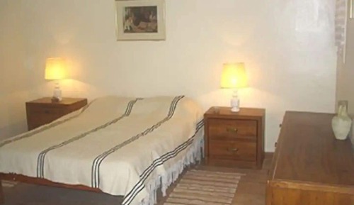 Room (Nour)