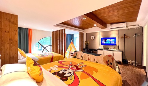Deluxe Twin Room