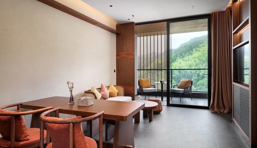 Executive Suite, Multiple Beds