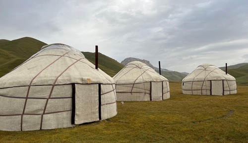 Shared Dormitory, Men only, Mountain View