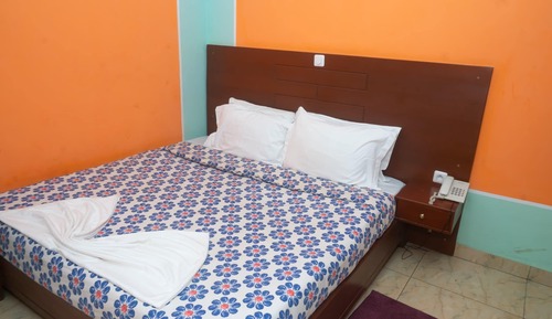 Deluxe Suite, City View