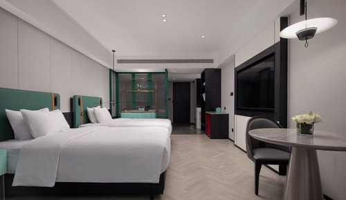 Luxury Twin Room, Lake View
