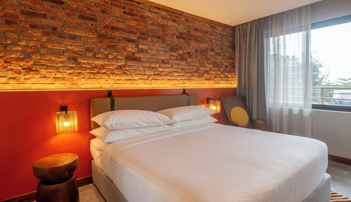 Accessible Queen Room, Balcony, City View