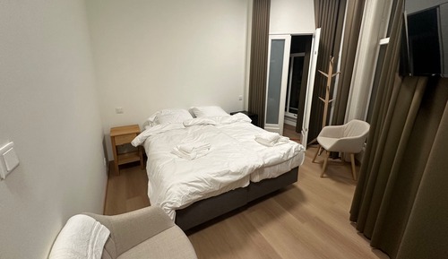 Deluxe Double Room, Private Bathroom, Canal View