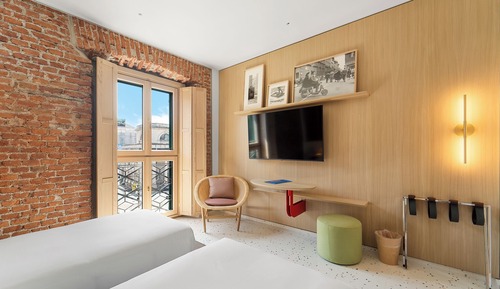 Deluxe Twin Room