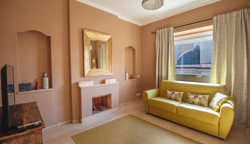 Suite, City View
