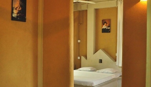 Economy Double Room, Balcony, Garden View