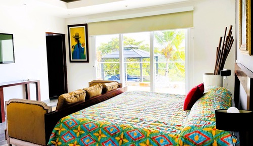 Deluxe Suite, Lake View