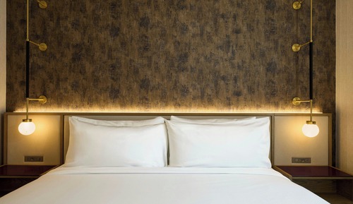 Room, 1 King Bed, Non Smoking, Balcony