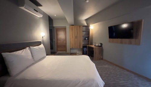 Superior Room, 1 Queen Bed, Terrace
