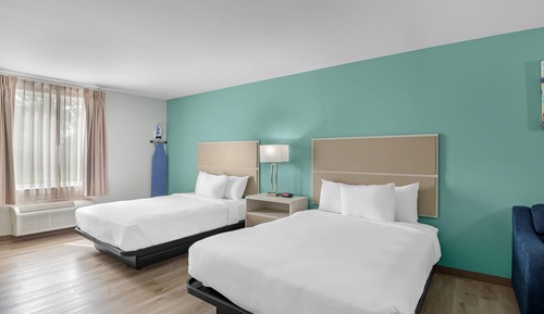 Room, 2 Queen Beds, Accessible, Non Smoking