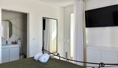 Superior Double Room, 1 King Bed, Balcony, Garden View