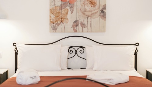 Executive Suite, 1 King Bed, Garden View