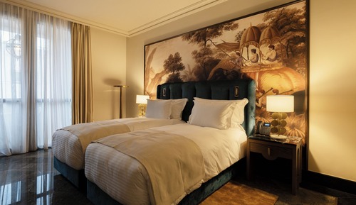 Deluxe Room, Balcony