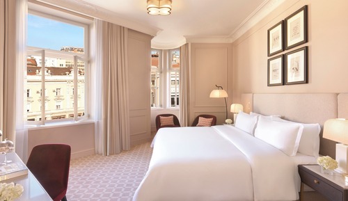 Signature Suite