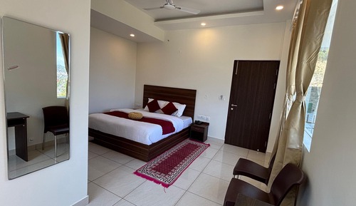 Deluxe Room, Balcony, Hill View