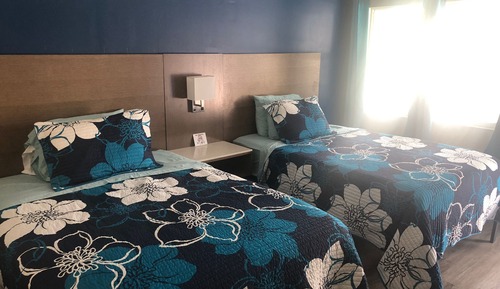 Economy Room, 2 Queen Beds, Non Smoking