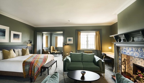 Standard Suite, 1 King Bed, Garden View