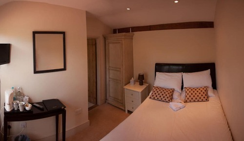 Single Room, Private Bathroom