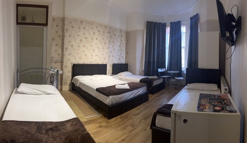 Quadruple Room, Shared Bathroom