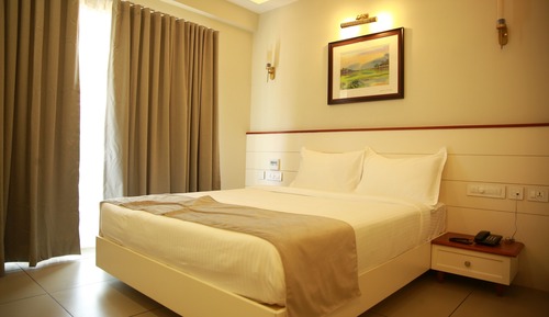 Deluxe Double Room, City View