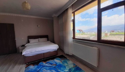 Standard Double or Twin Room, Mountain View