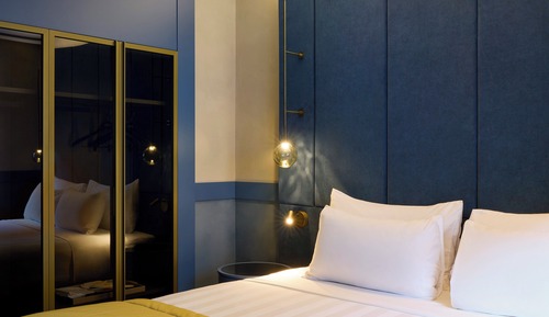 Suite, Garden Area