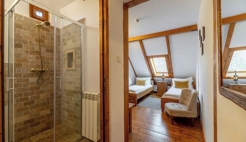 Standard Twin Room, City View