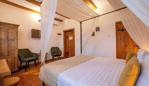 Deluxe Double Room, City View