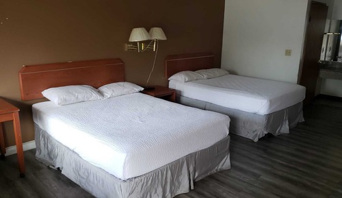 Room, 2 Queen Beds, Smoking
