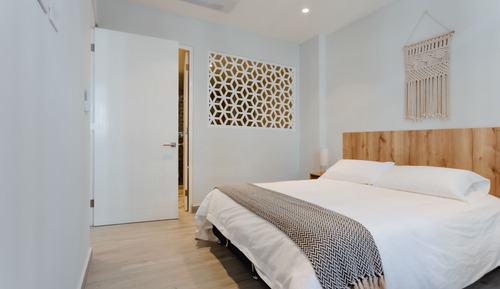 Apartment (1C)