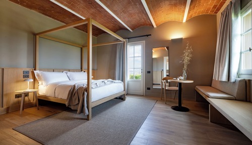 Superior Room, Garden View, Poolside